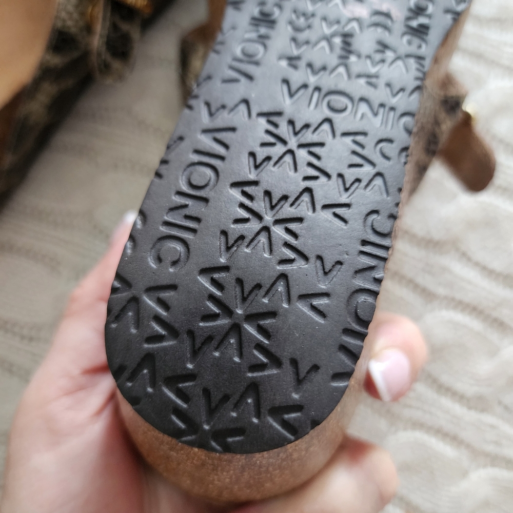 Vionic Women's Brown Snake Pattern Sandals.Orthah… - image 8